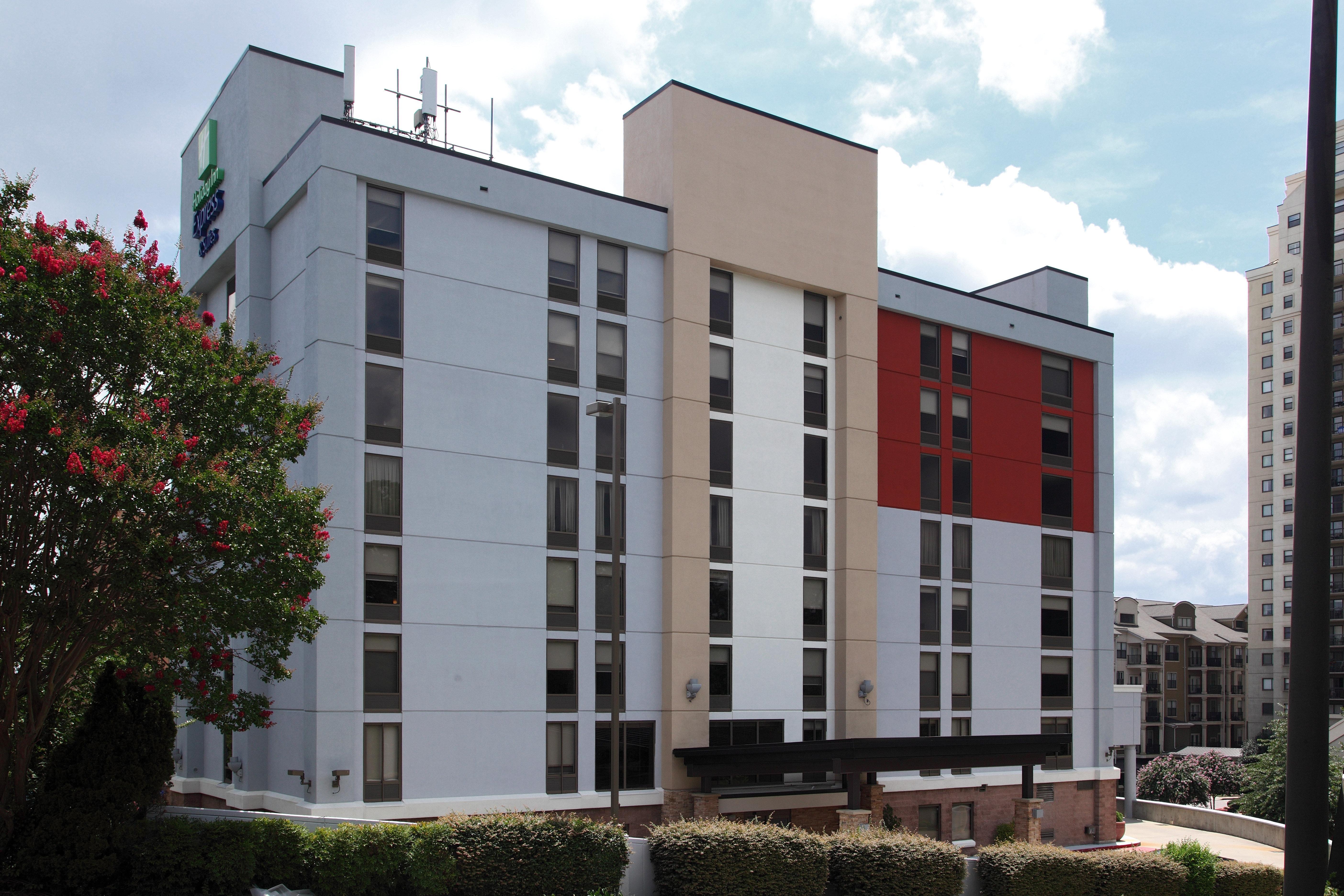 Holiday Inn Express & Suites Atlanta Perimeter Mall Hotel By Ihg Sandy Springs Luaran gambar