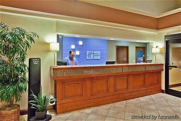 Holiday Inn Express & Suites Atlanta Perimeter Mall Hotel By Ihg Sandy Springs Dalaman gambar
